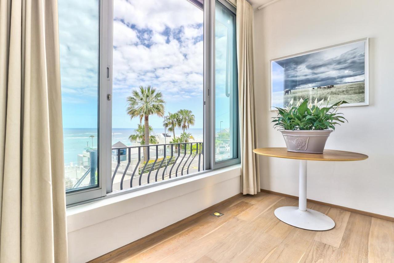 Apartment Charming Clifton - Number 4701 Cape Town
